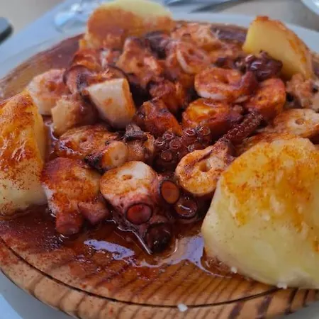 Daire Piso Primera Linea De Playa Y Vistas Al Mar En *