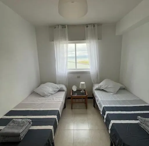 Piso Primera Linea De Playa Y Vistas Al Mar En * Cariño