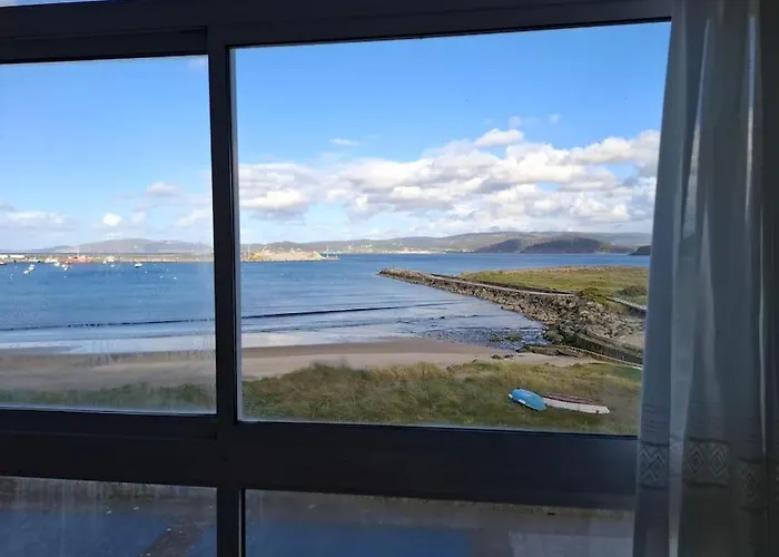 Piso Primera Linea De Playa Y Vistas Al Mar En Apartament Cariño