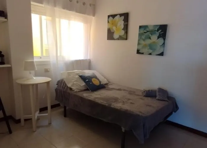 Piso Primera Linea De Playa Y Vistas Al Mar En Apartament